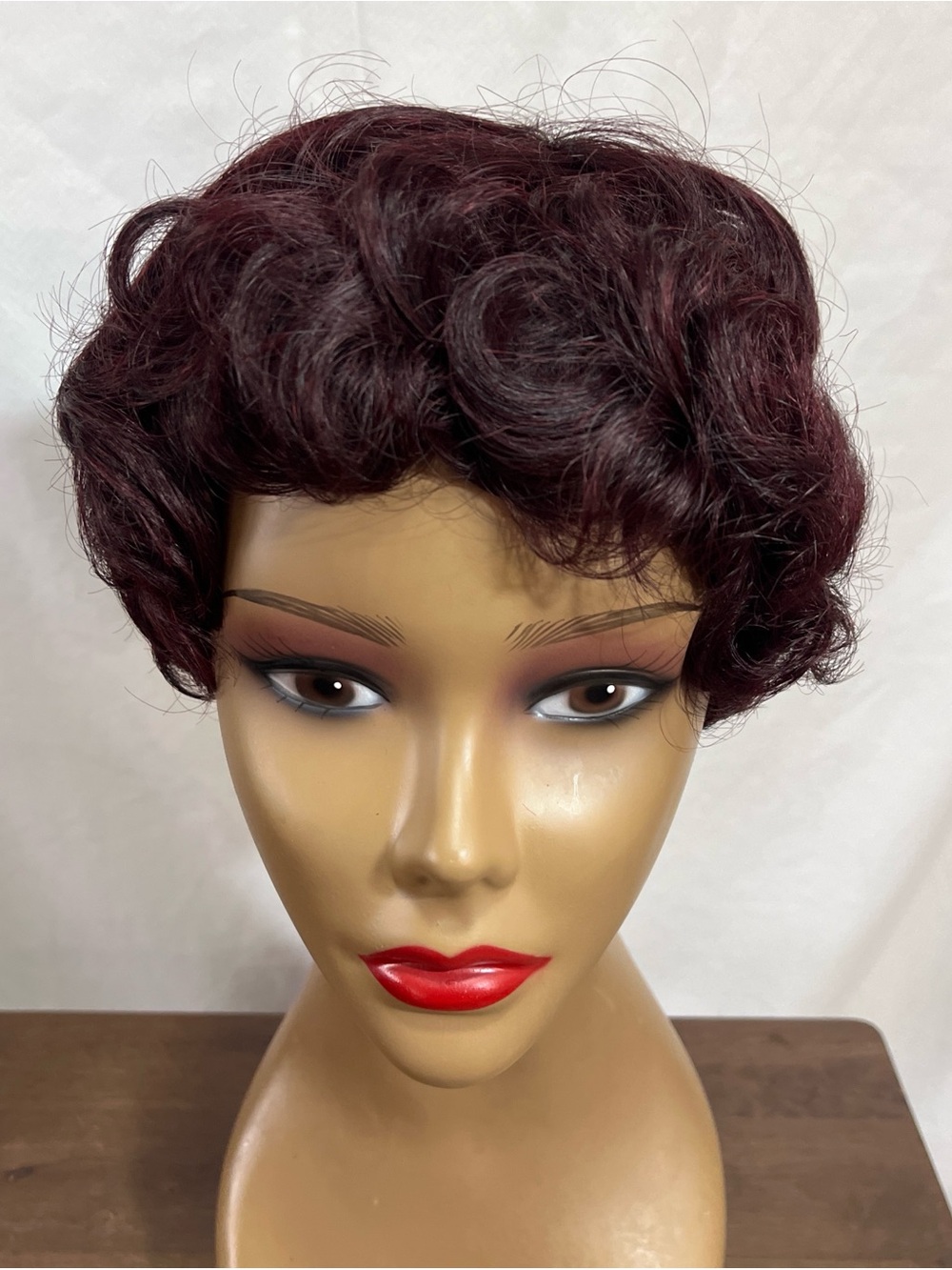 Short Curly Women's Wig in Burgundy